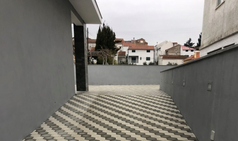 Pavimento Hexagonal cor: Cinza + Branco Sujo